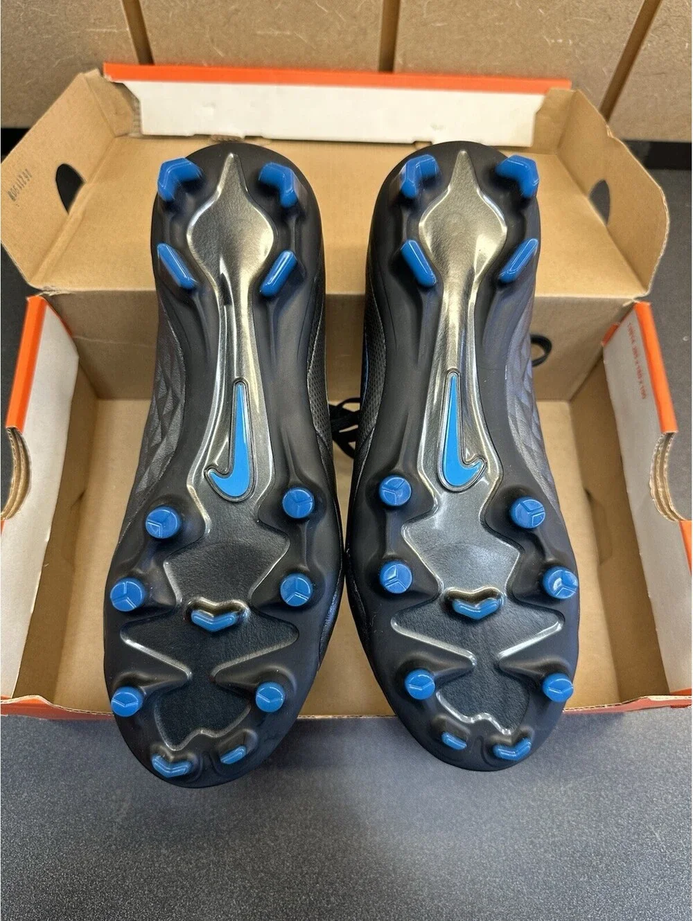 Nike Tiempo Legend 8 Pro FG Black Blue Hero AT6133-004 Soccer 6 Men / 7.5 Women